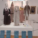 Ouvrons les garde-robes des habitants de l’Eure du XVIIe siècle au XIXe siècle